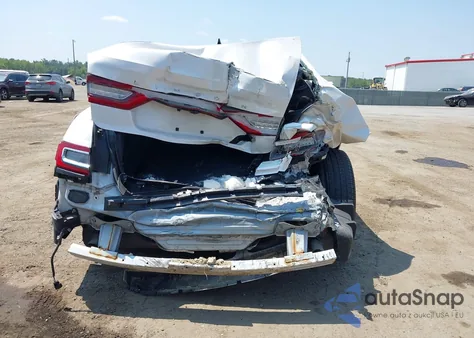 2018 Lincoln Continental Select z USA, uszkodzony, nr VIN 1LN6L9TK3J5610137